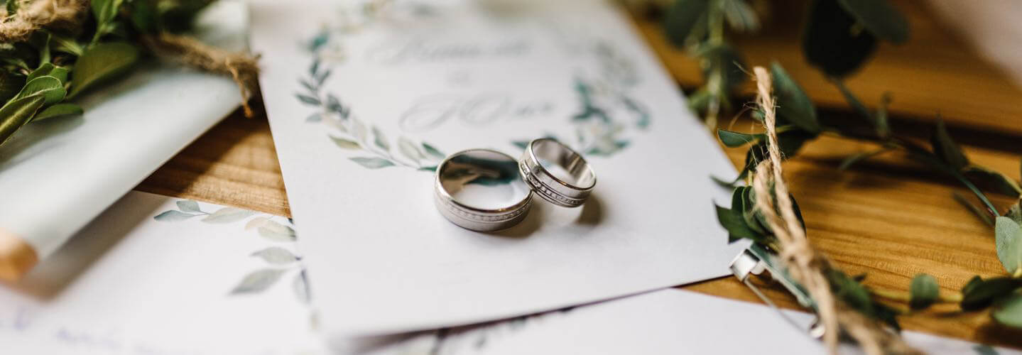 Close-up of refined wedding table details at Heritage Hunt